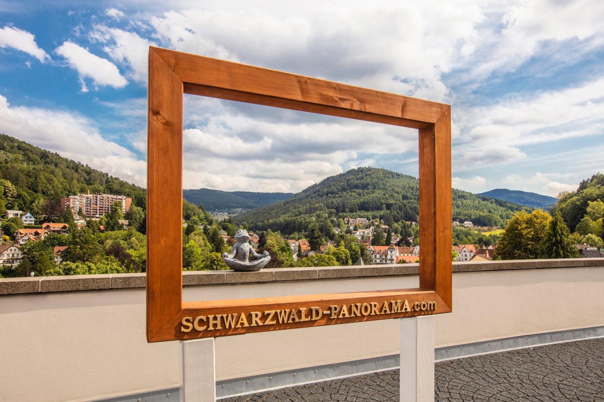 Hotel Schwarzwald Panorama Bad Herrenalb Esterno foto