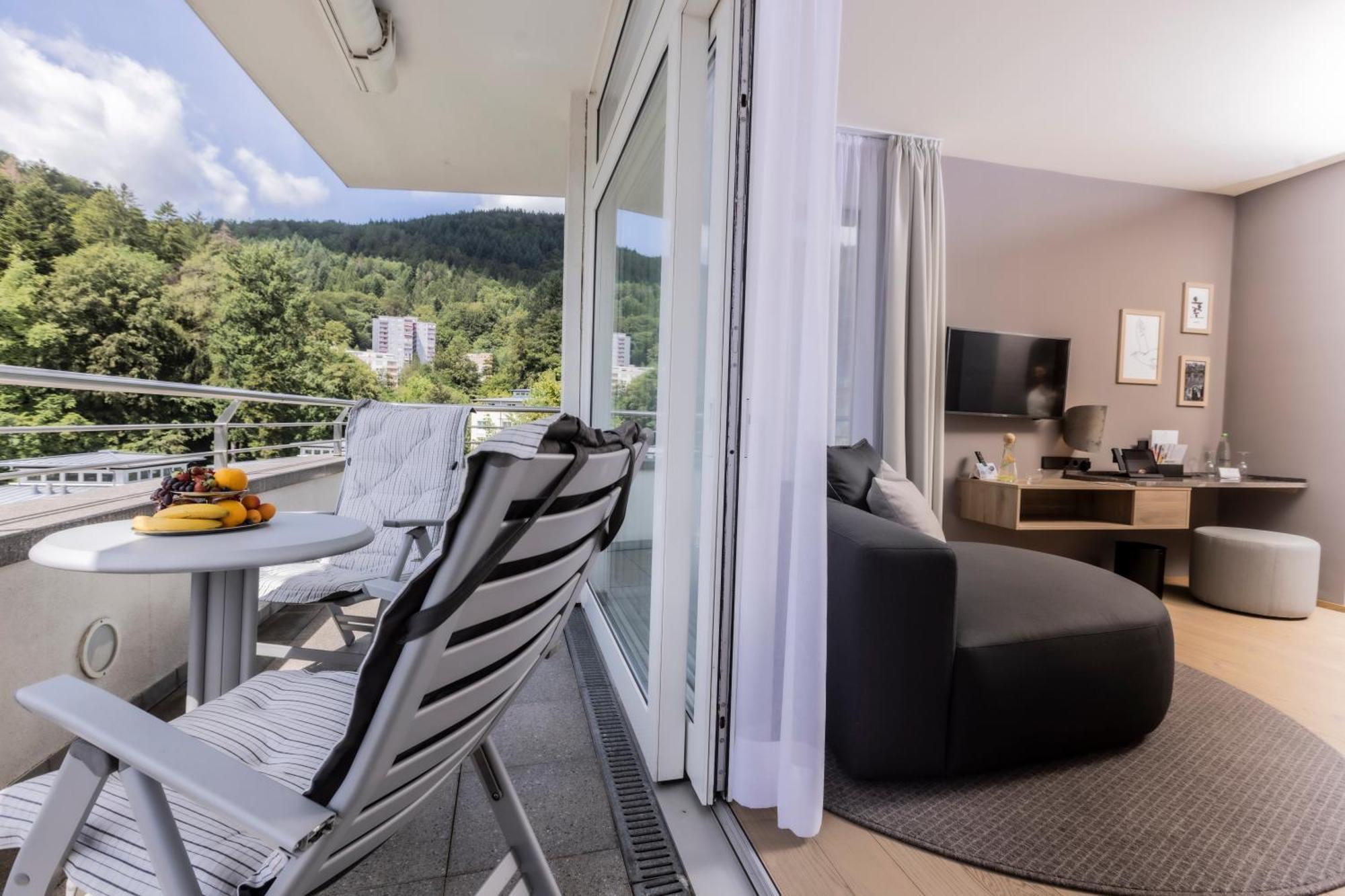 Hotel Schwarzwald Panorama Bad Herrenalb Esterno foto