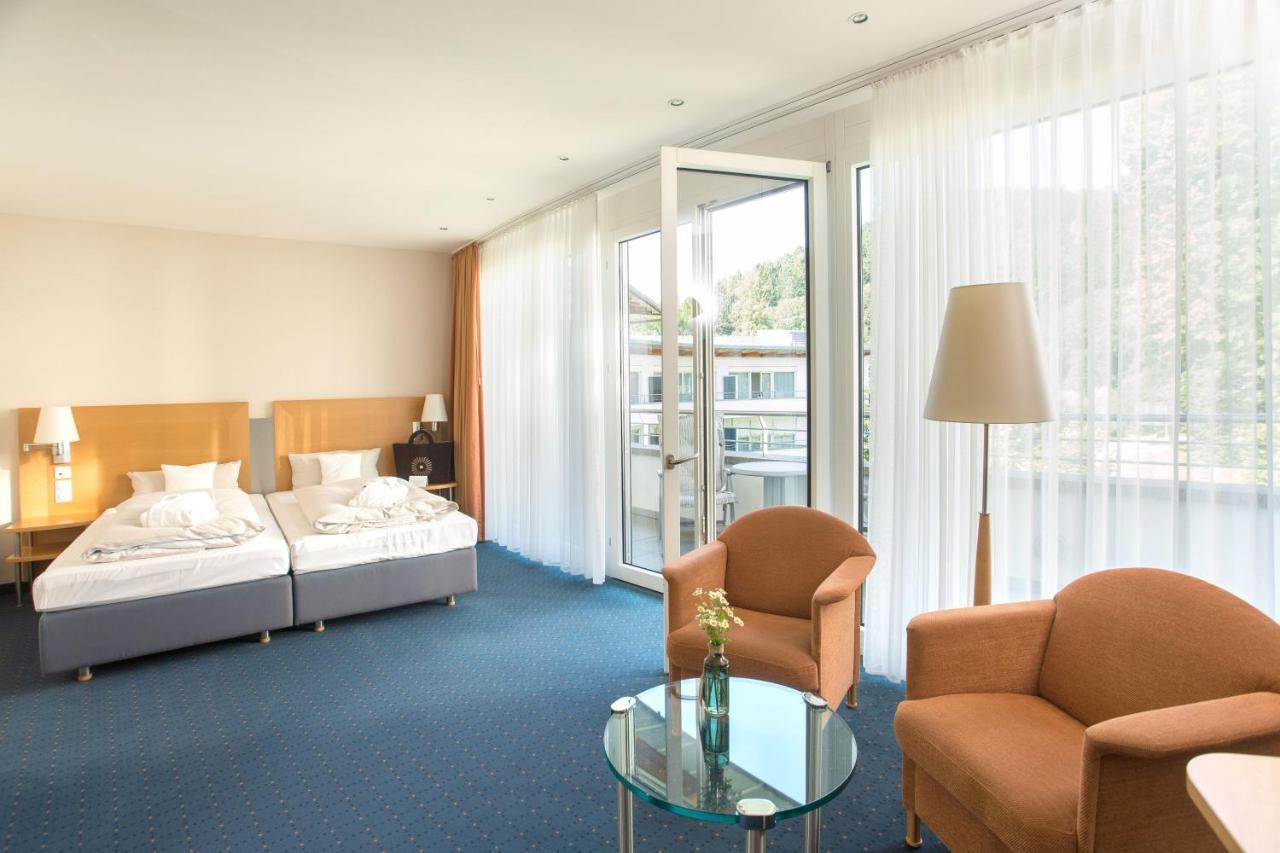 Hotel Schwarzwald Panorama Bad Herrenalb Esterno foto