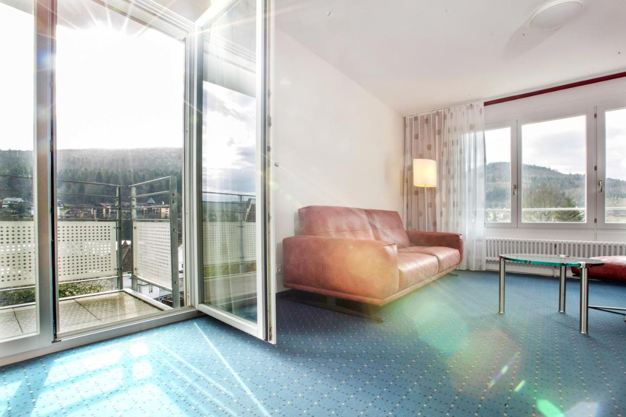 Hotel Schwarzwald Panorama Bad Herrenalb Esterno foto